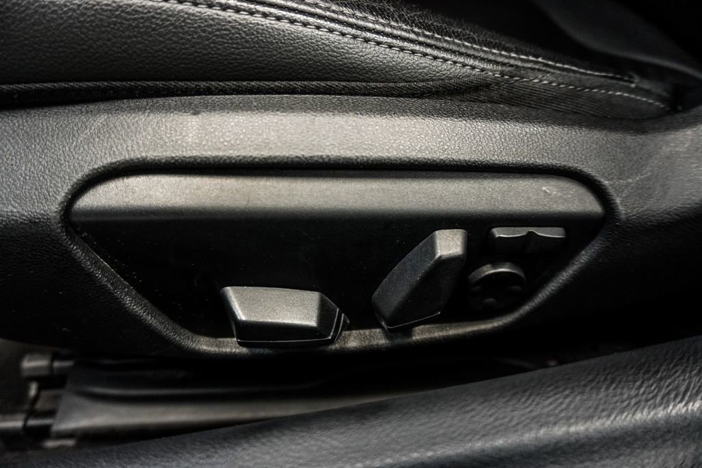 Used 2020 BMW Z4 sDrive30i w/ Executive Package image 7