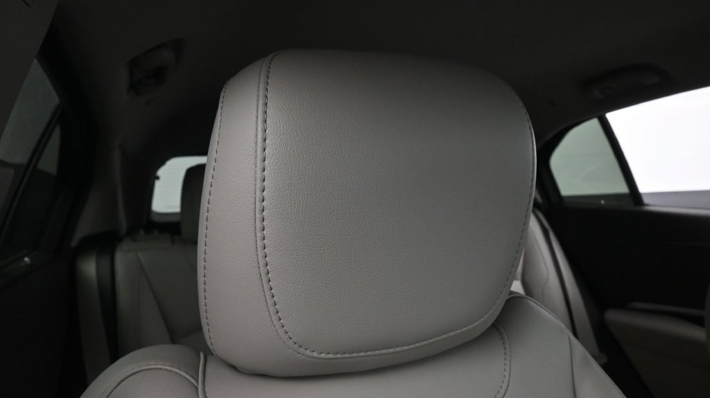 Used 2022 Cadillac XT4 Luxury FWD image 18