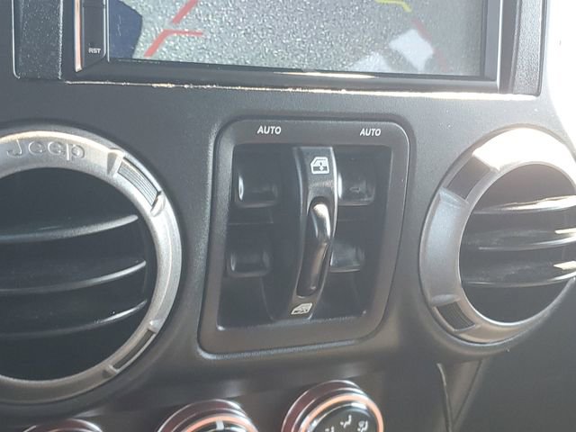 Used 2016 Jeep Wrangler Unlimited Sport image 21