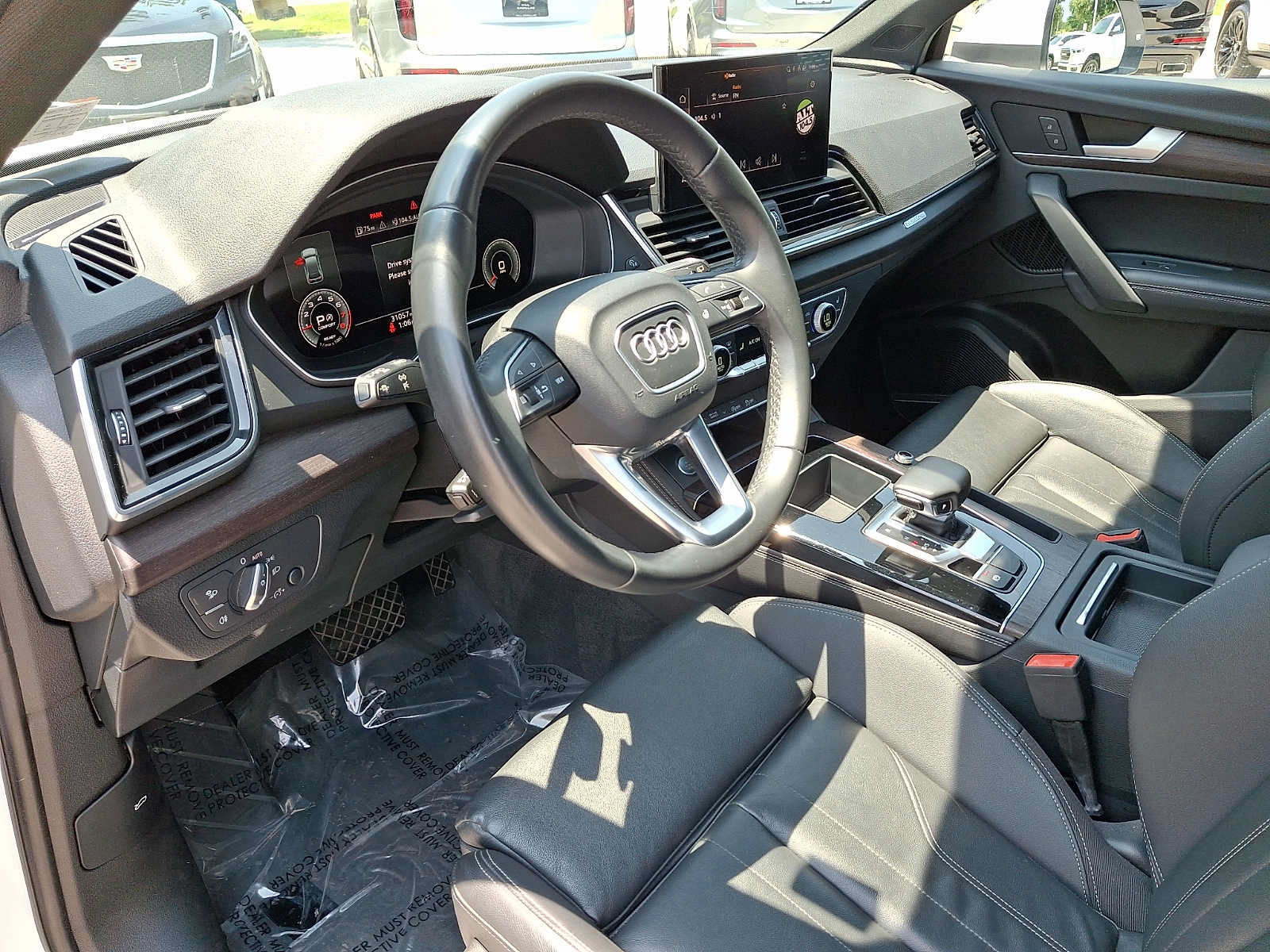 Used 2022 Audi Q5 2.0T Premium Plus w/ Premium Plus Package AWD/4WD image 16