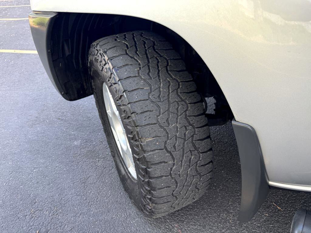 Used 2008 Nissan Xterra S image 28