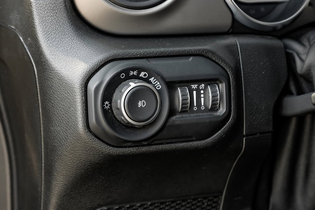 Used 2021 Jeep Wrangler Unlimited Sport image 31