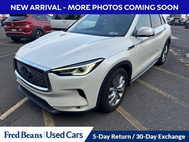 Used 2019 INFINITI QX50 Essential w/ Premium Heat Package AWD/4WD image 2