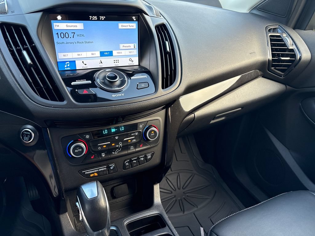 Certified 2019 Ford Escape Titanium AWD/4WD image 9