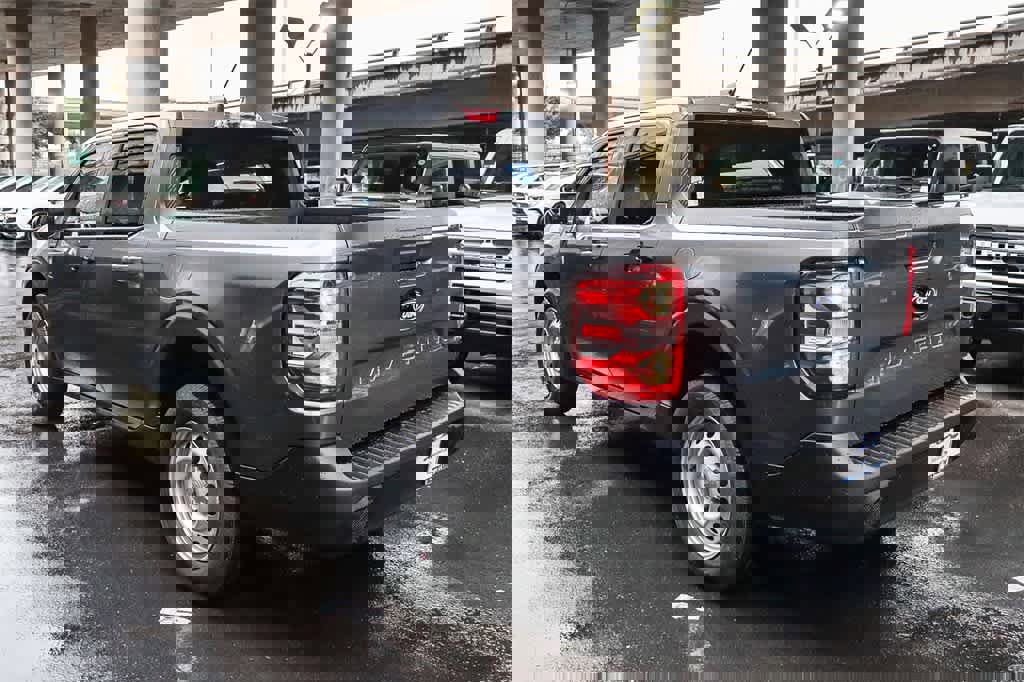 New 2025 Ford Maverick XL image 8