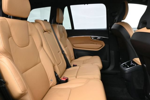 Used 2024 Volvo XC90 B6 Ultimate w/ Protection Package Premier AWD/4WD image 34