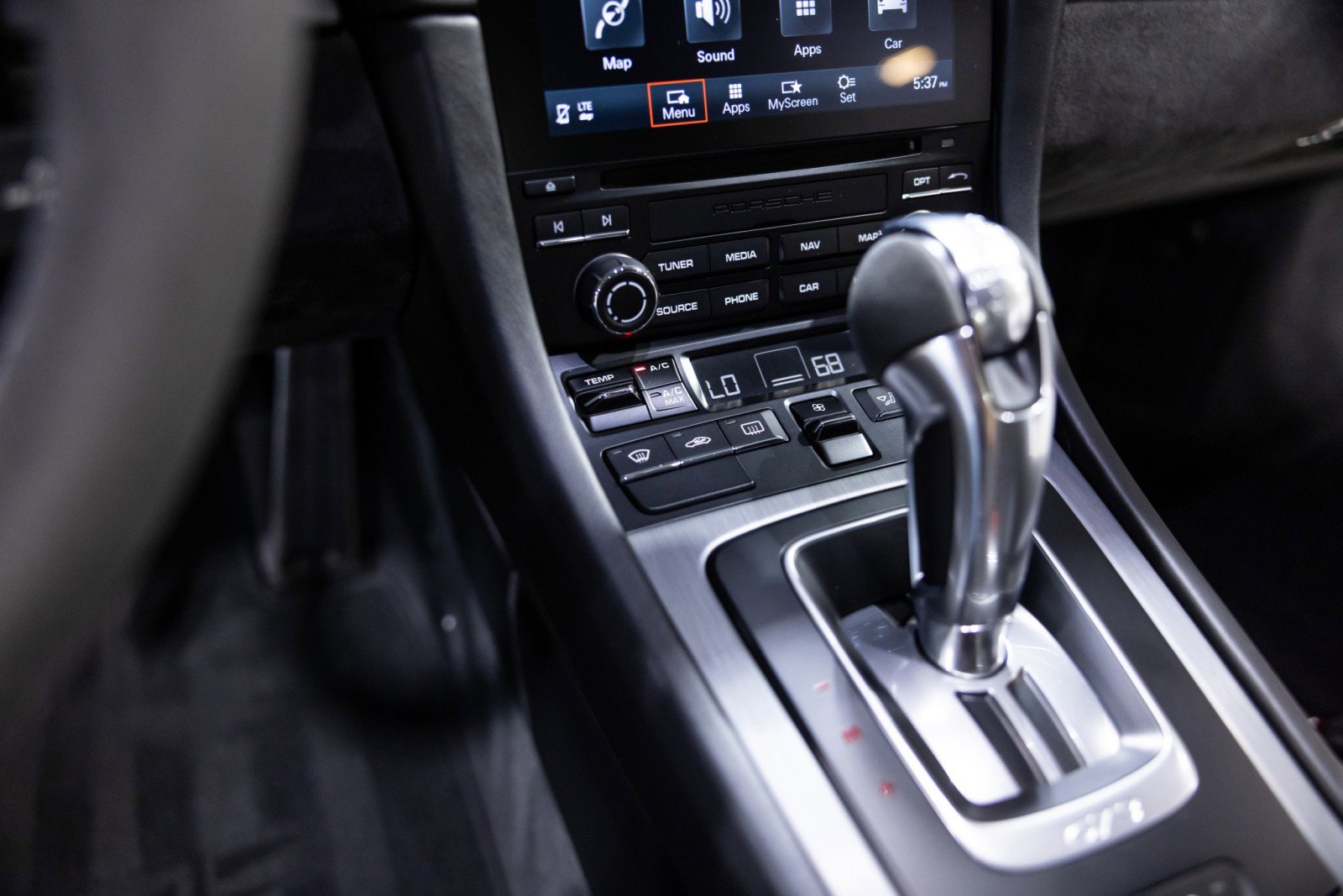 Used 2018 Porsche 911 GT3 image 41