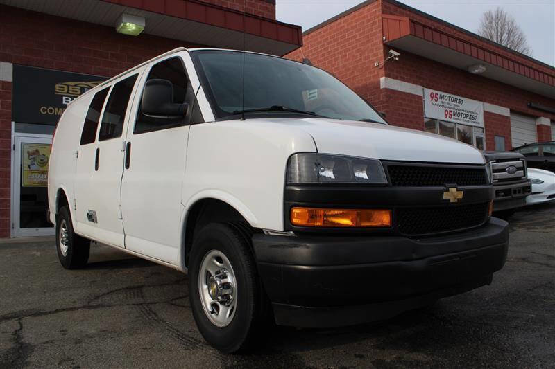 Used 2022 Chevrolet Express 2500 w/ Driver Convenience Package image 6