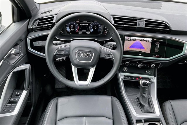 Used 2025 Audi Q3 2.0T Premium w/ Convenience Package image 5