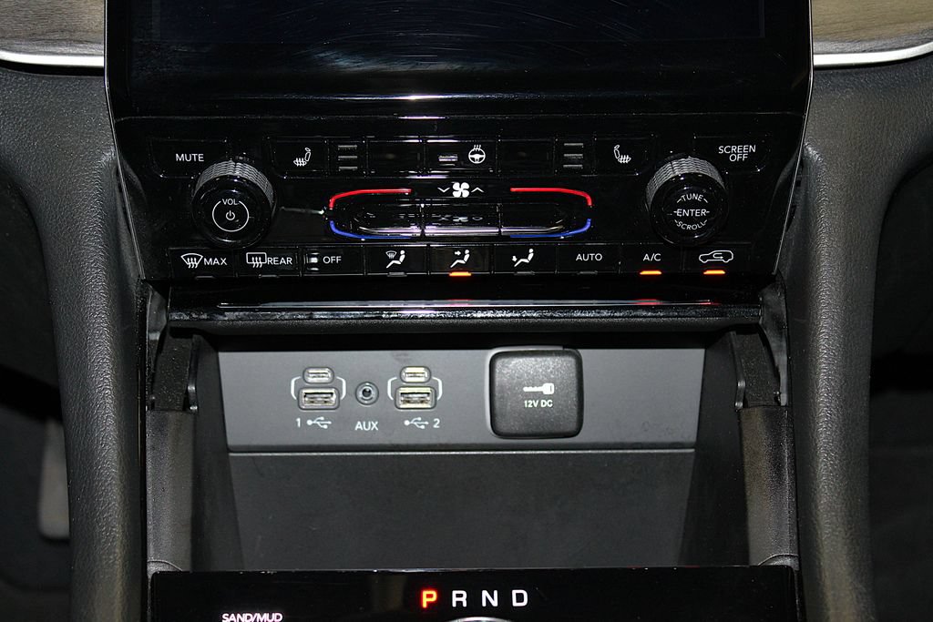 Certified 2023 Jeep Grand Cherokee L Limited AWD/4WD image 23