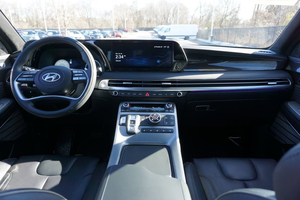 Used 2024 Hyundai Palisade Calligraphy image 15