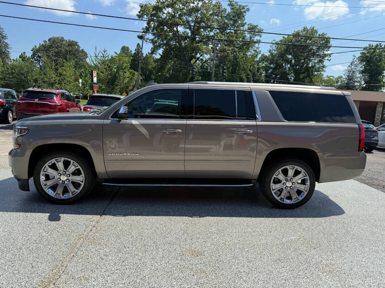 Used 2017 Chevrolet Suburban Premier AWD/4WD image 3