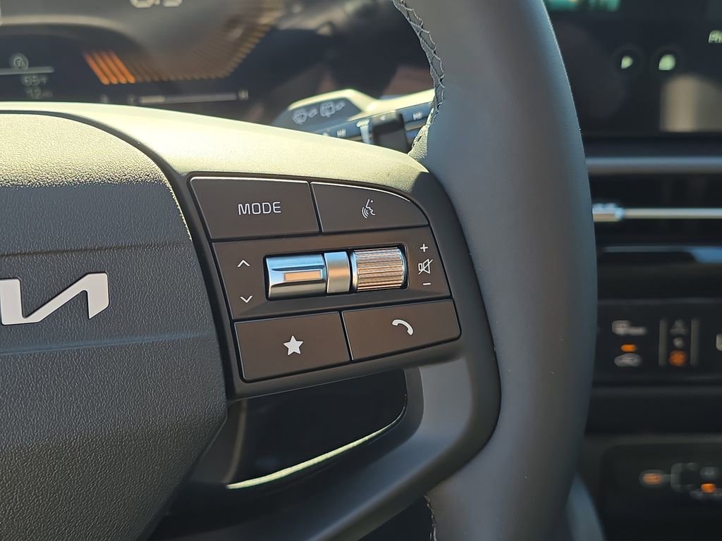 New 2026 Kia Sportage EX image 35