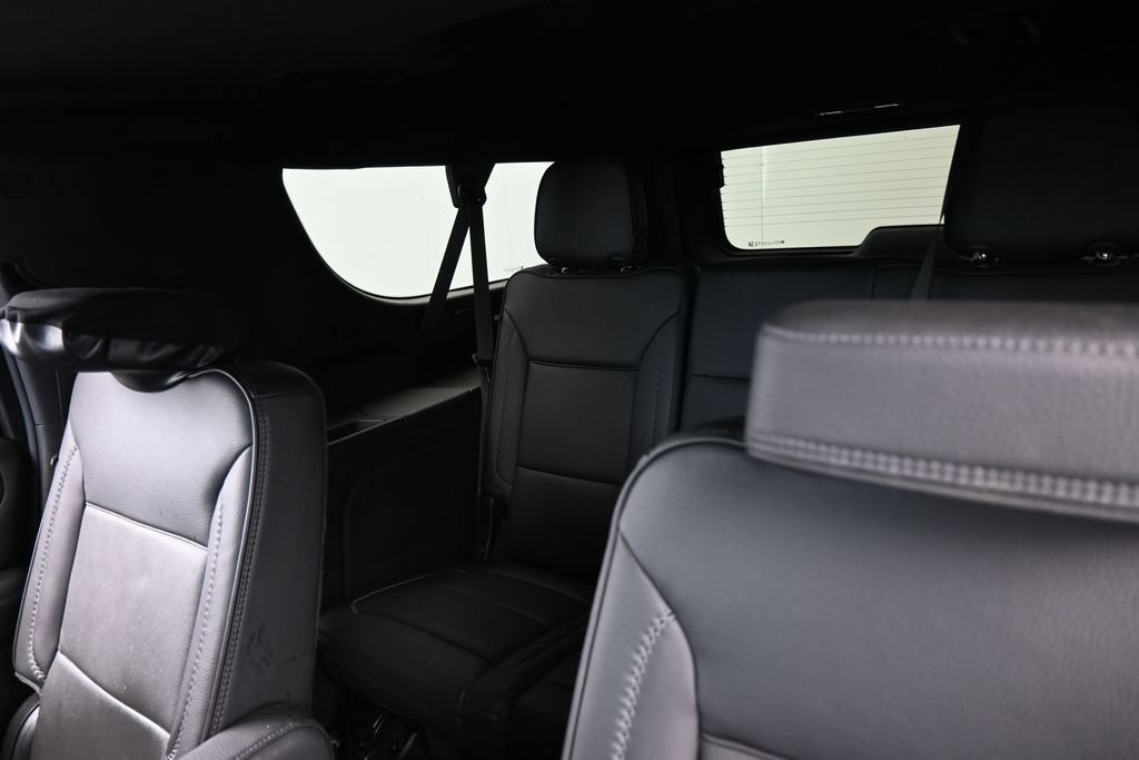 Used 2024 GMC Yukon XL Denali RWD image 45