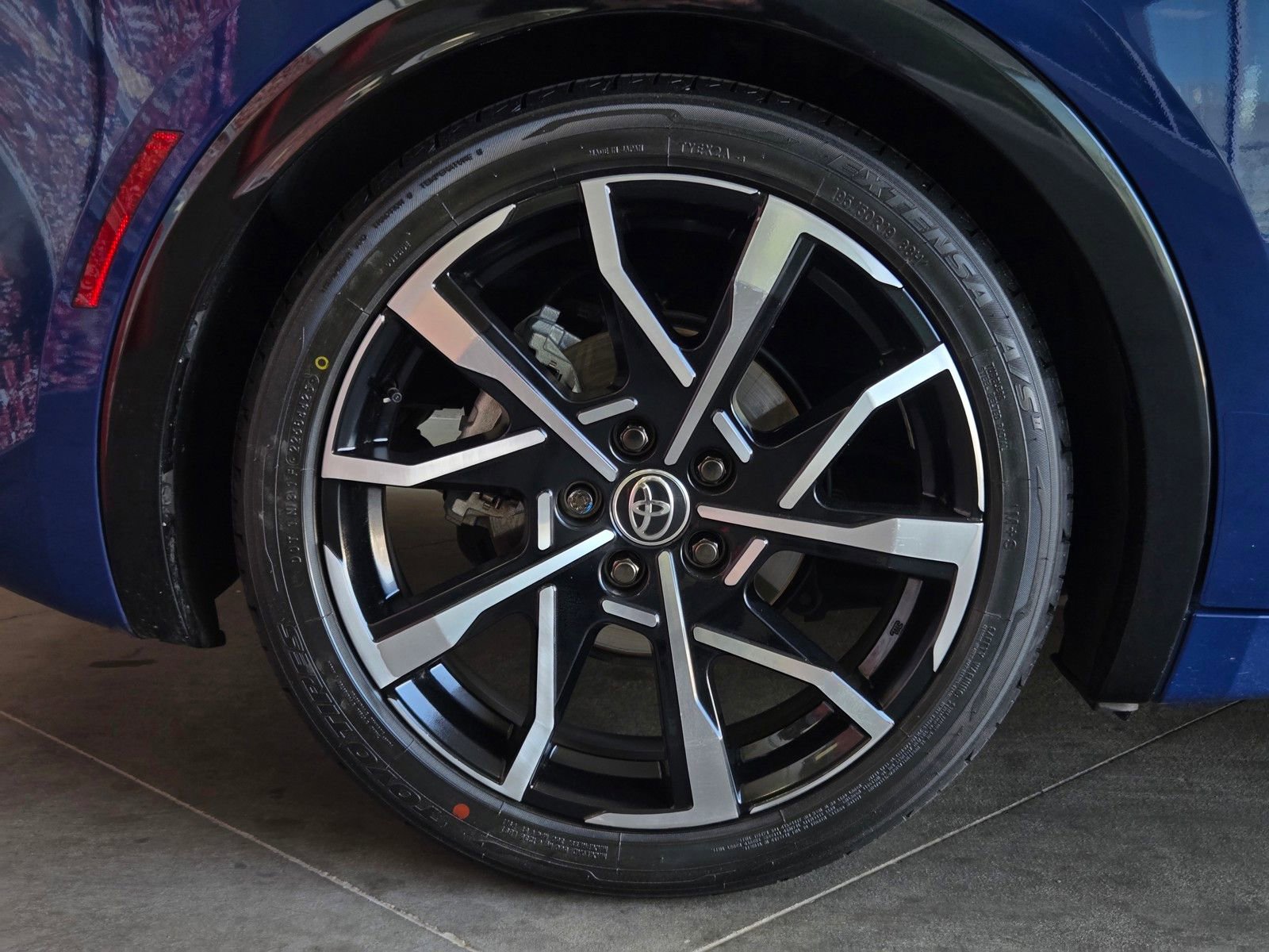 Used 2024 Toyota Prius Prime image 4