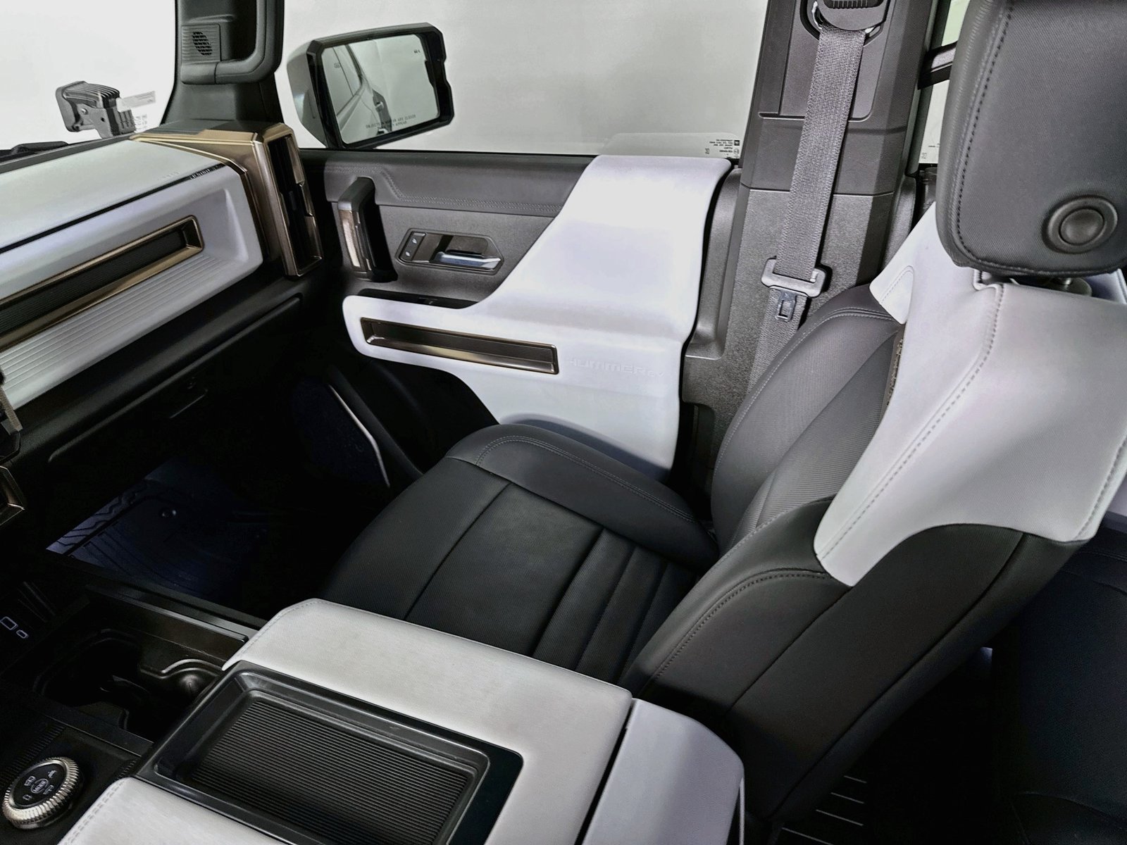 Used 2024 GMC Hummer EV 2X w/ LPO, Illumination Package AWD/4WD image 26