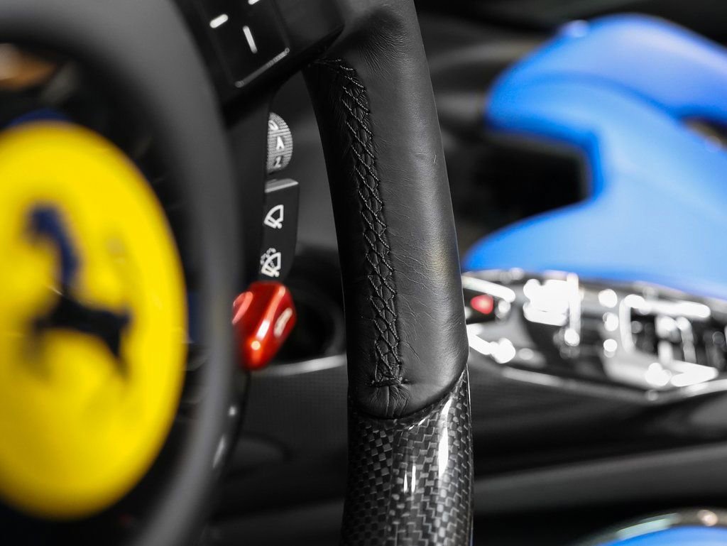 Used 2023 Ferrari SF90 Spider image 60