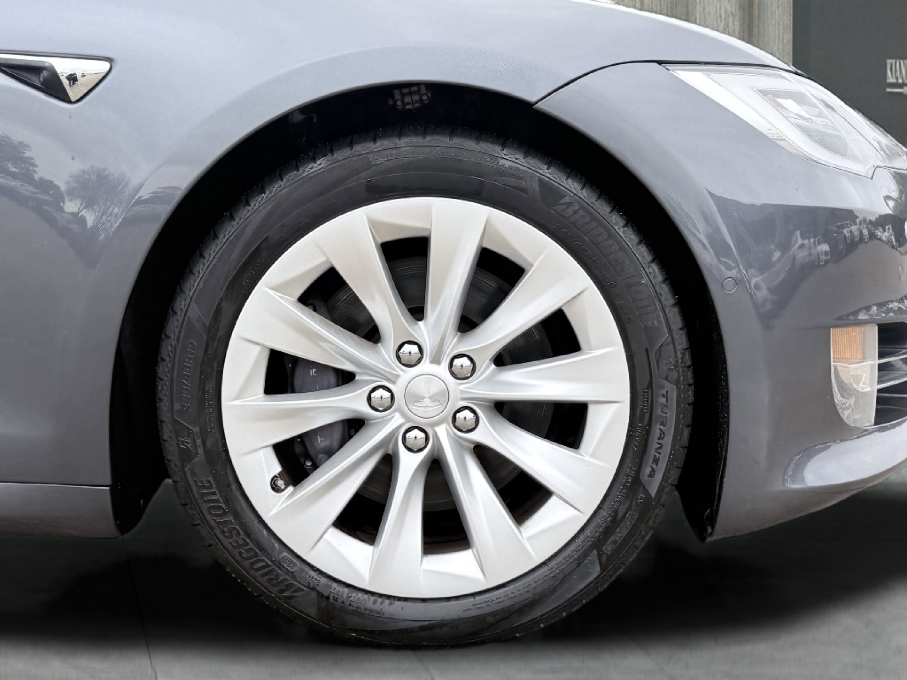 Used 2020 Tesla Model S Long Range Plus image 15