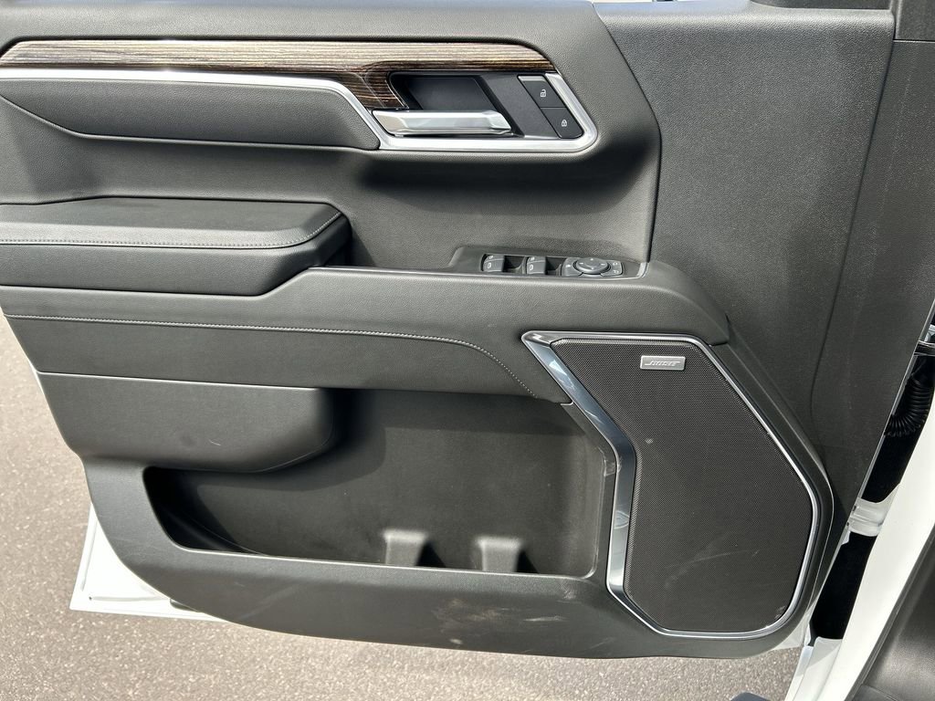 Used 2025 GMC Sierra 1500 Elevation image 22