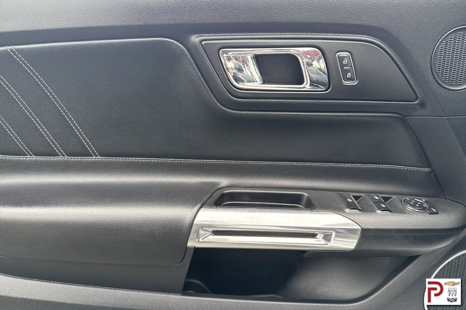 Used 2015 Ford Mustang Premium RWD image 13