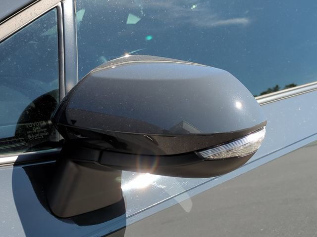 Used 2023 Toyota Corolla SE image 11