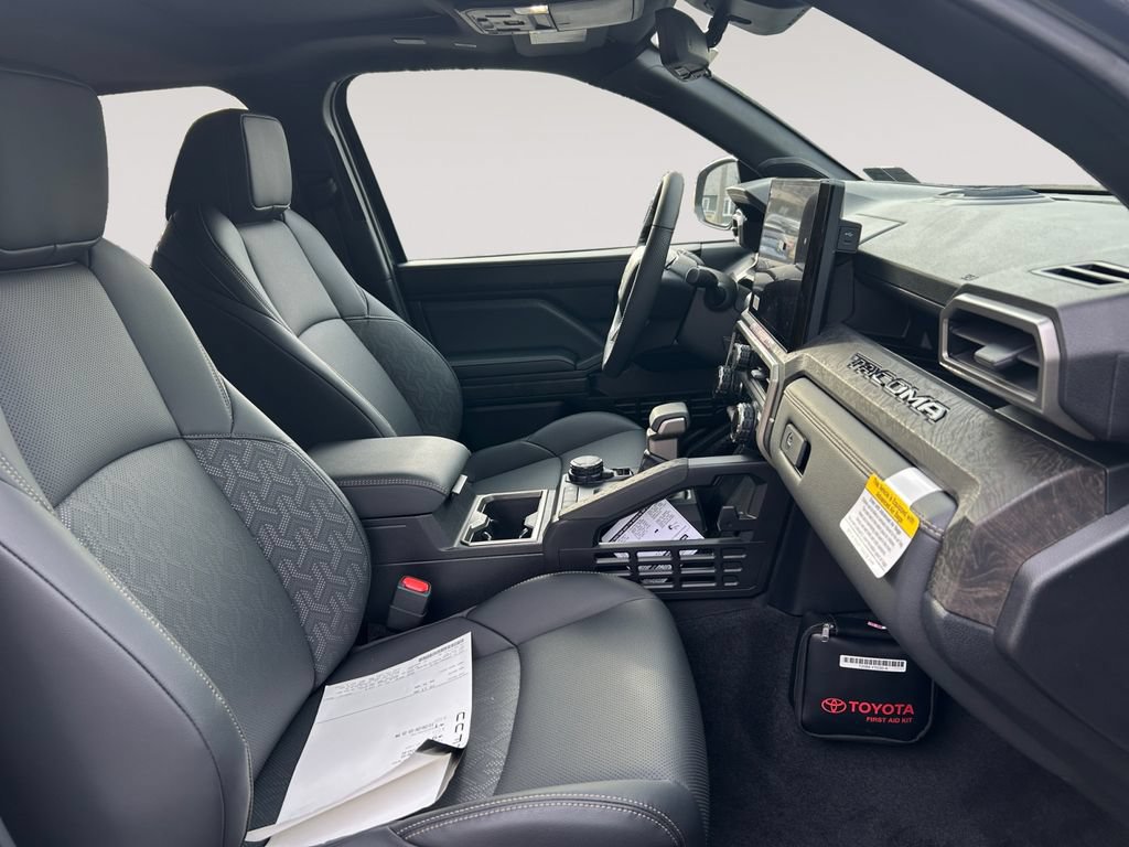New 2026 Toyota Tacoma Limited AWD/4WD image 15