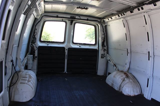 Used 2018 GMC Savana 2500 Extended RWD image 23