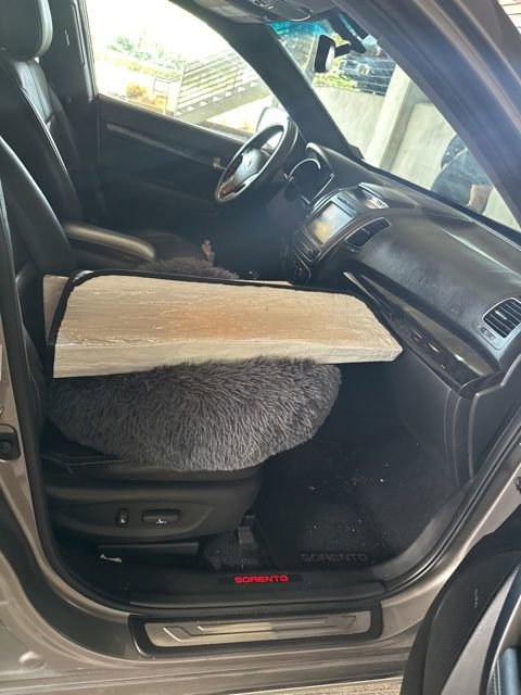 Used 2014 Kia Sorento SX image 21