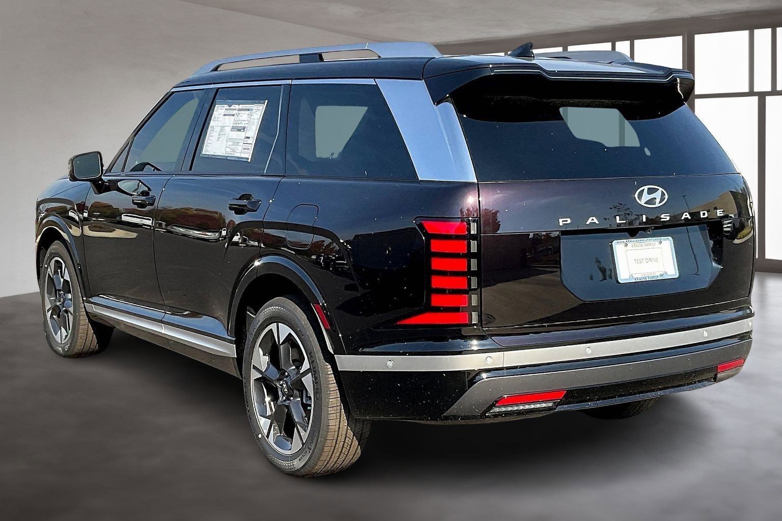 New 2026 Hyundai Palisade Limited image 3