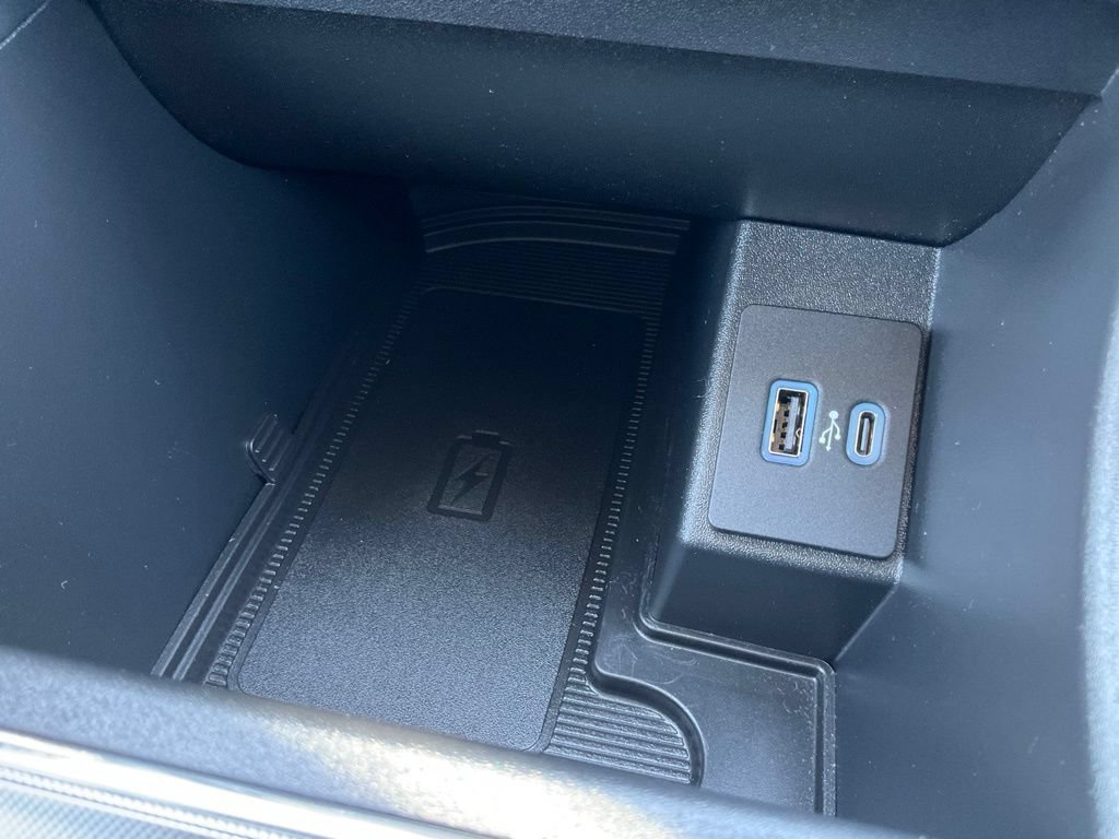 Used 2024 Ford Edge Titanium w/ Equipment Group 301A AWD/4WD image 39