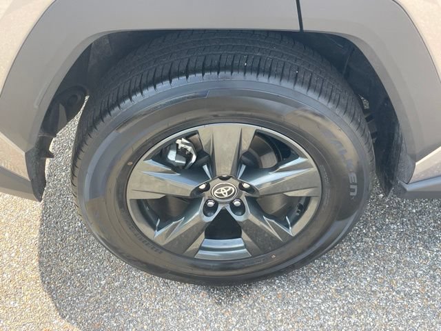 Used 2026 Toyota RAV4 LE FWD image 11