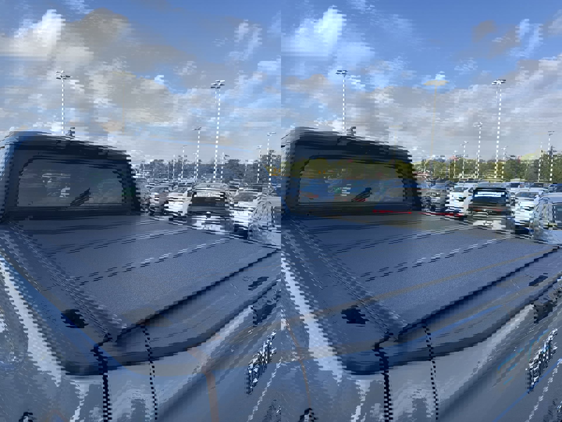 Used 2024 GMC Sierra EV Denali image 27