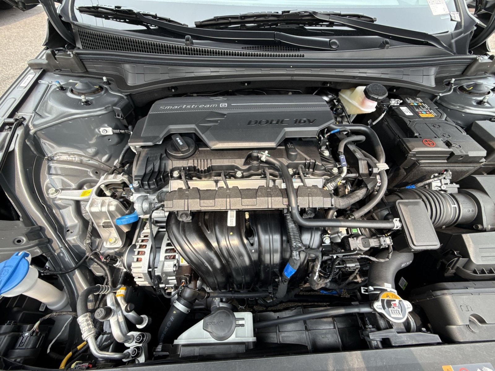 New 2026 Hyundai Elantra SE FWD image 28