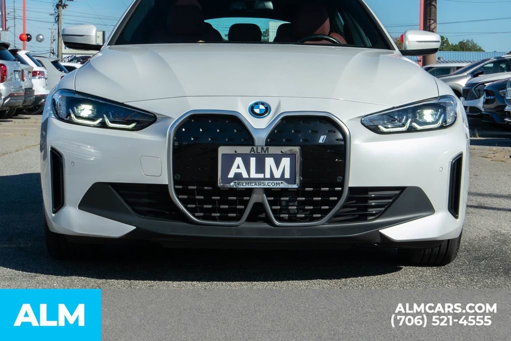 Used 2023 BMW i4 eDrive40 image 9