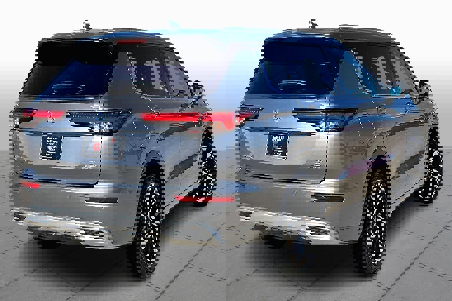 Used 2023 Mitsubishi Outlander SEL image 24