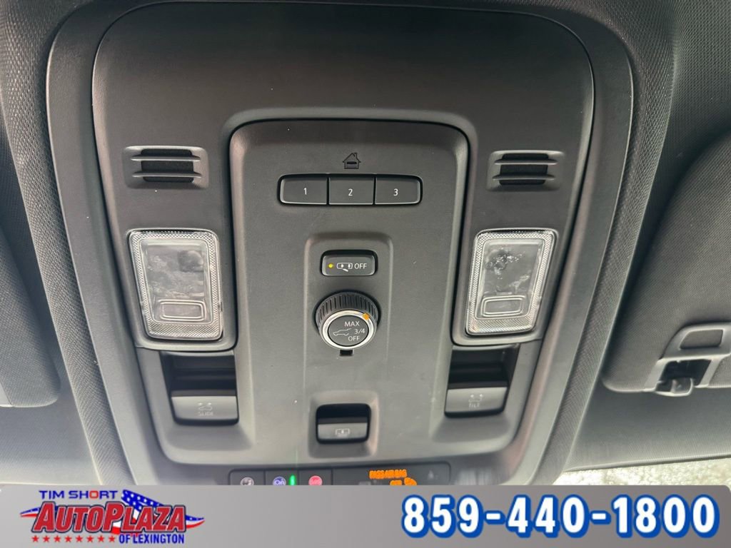 Used 2023 Chevrolet Suburban Z71 image 29