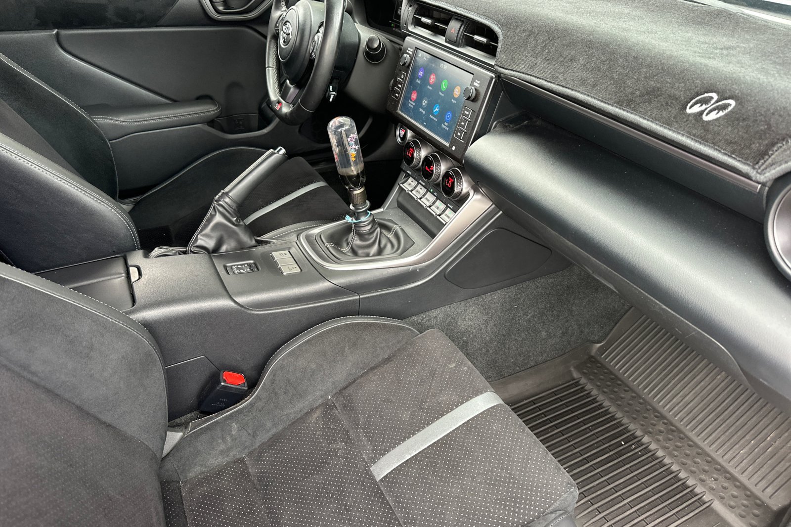 Used 2024 Toyota GR86 Premium RWD image 15