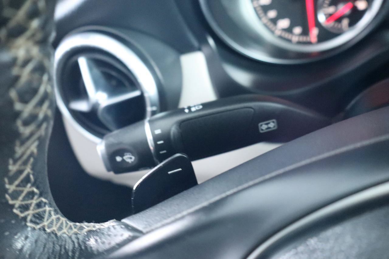 Used 2018 Mercedes-Benz CLA 250 image 24
