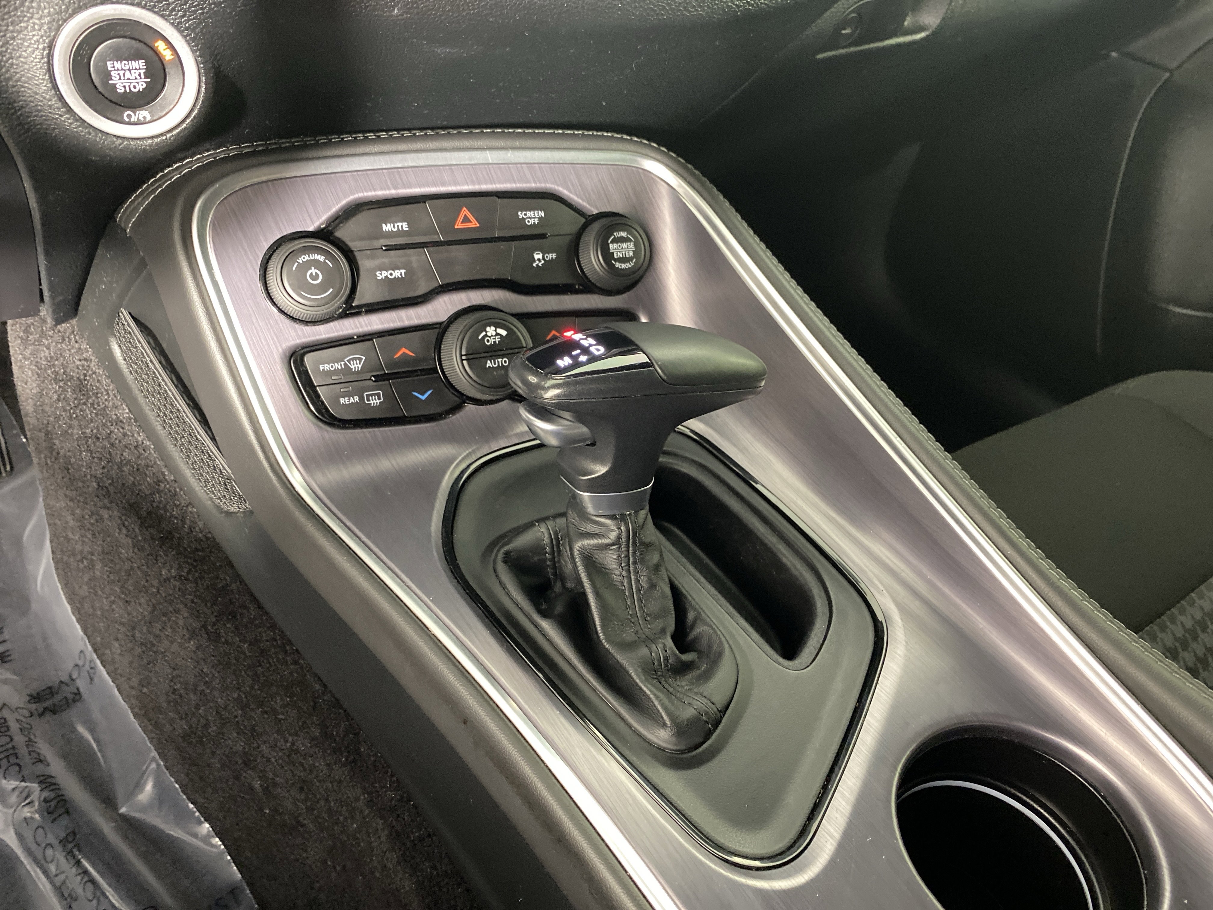 Used 2017 Dodge Challenger R/T image 27