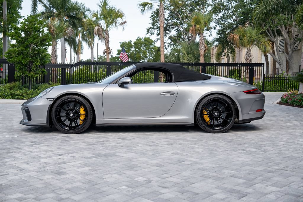 Used 2019 Porsche 911 Speedster RWD image 98
