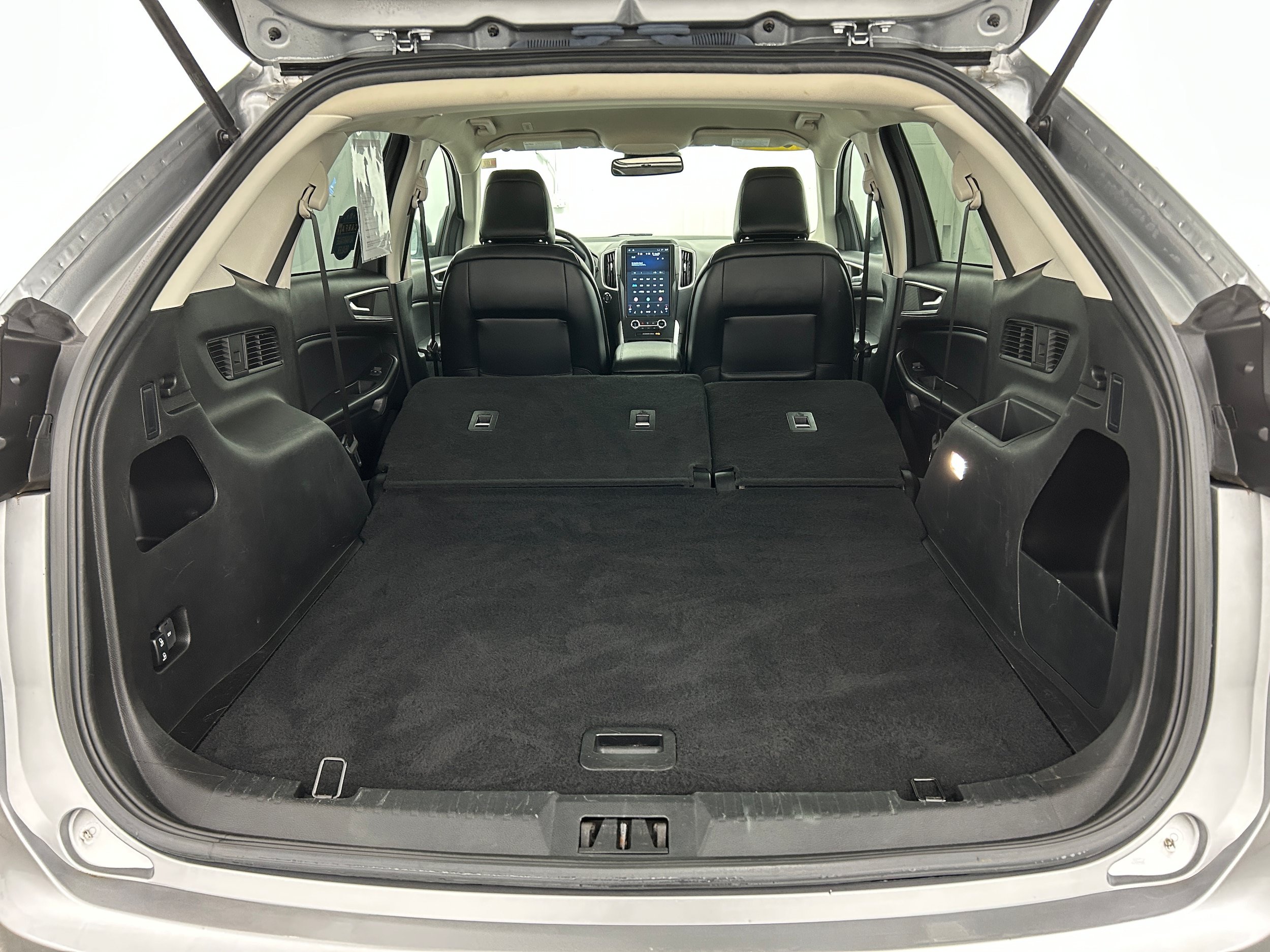 Used 2023 Ford Edge SEL AWD/4WD image 30