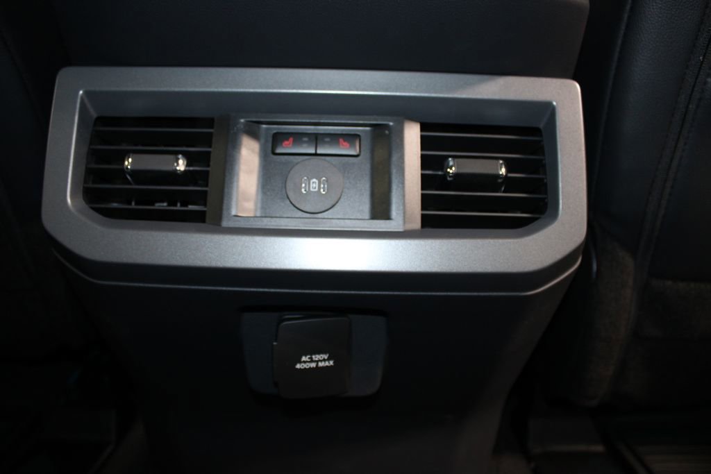 New 2026 Ford F250 Lariat w/ Black Appearance Package image 35