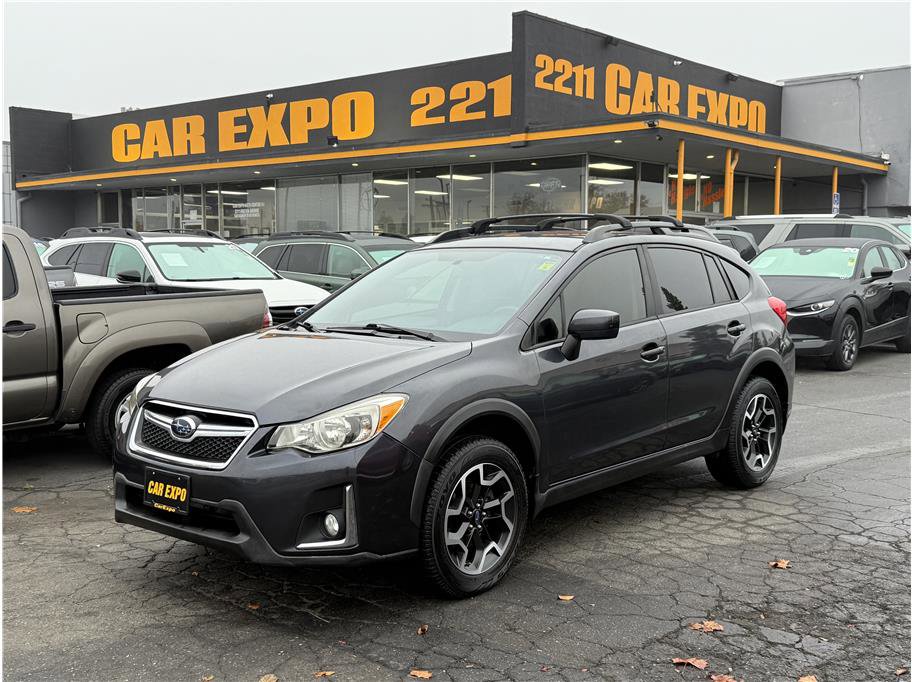 Used 2017 Subaru Crosstrek 2.0i Premium w/ Popular Package #2 image 1