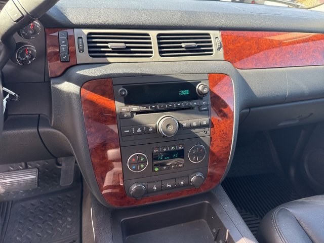 Used 2010 Chevrolet Avalanche LT w/ Texas Edition image 14