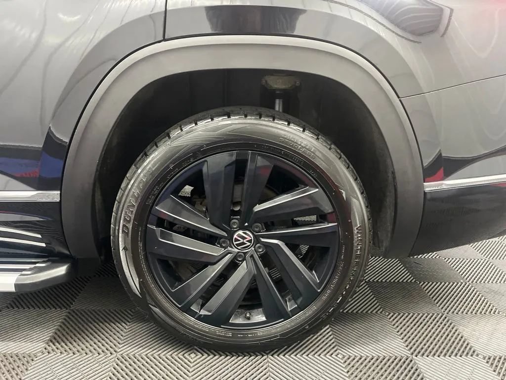 Used 2023 Volkswagen Atlas SEL Premium AWD/4WD image 24