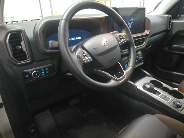 Used 2025 Ford Bronco Sport Outer Banks w/ Outer Banks Tech Package+ AWD/4WD image 17