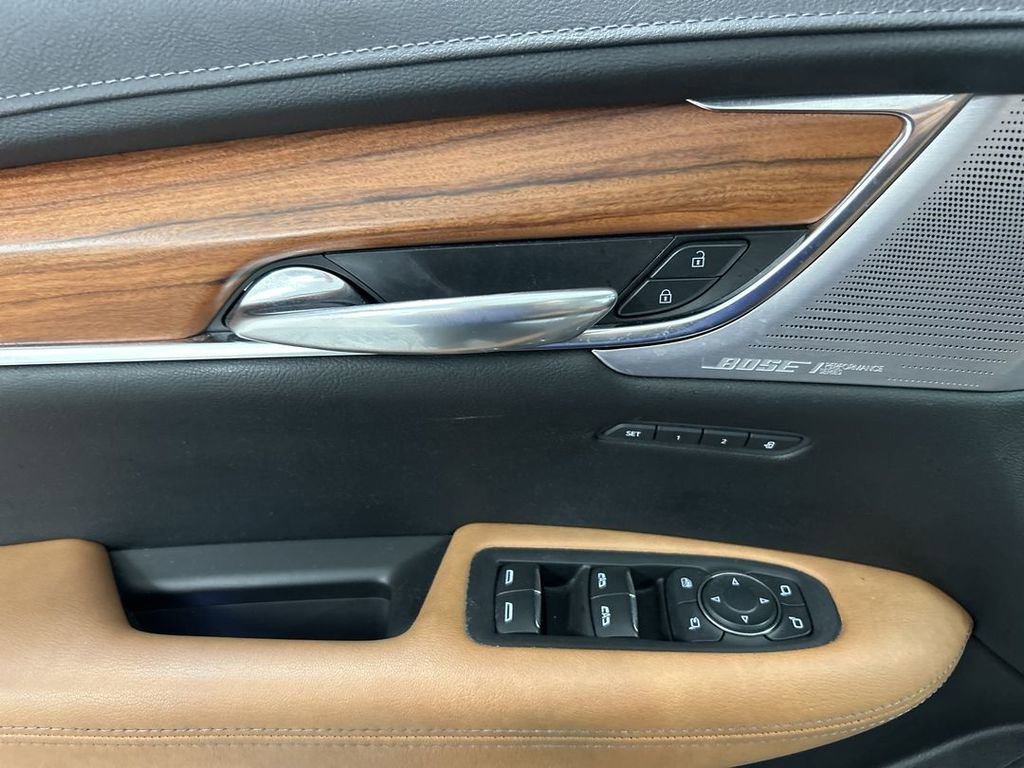 Used 2021 Cadillac XT5 Premium Luxury image 11