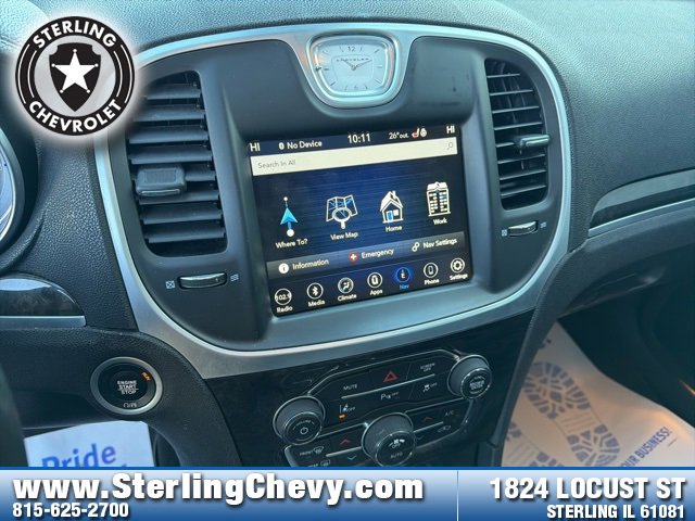 Used 2019 Chrysler 300 Limited w/ Safetytec Plus Group image 17