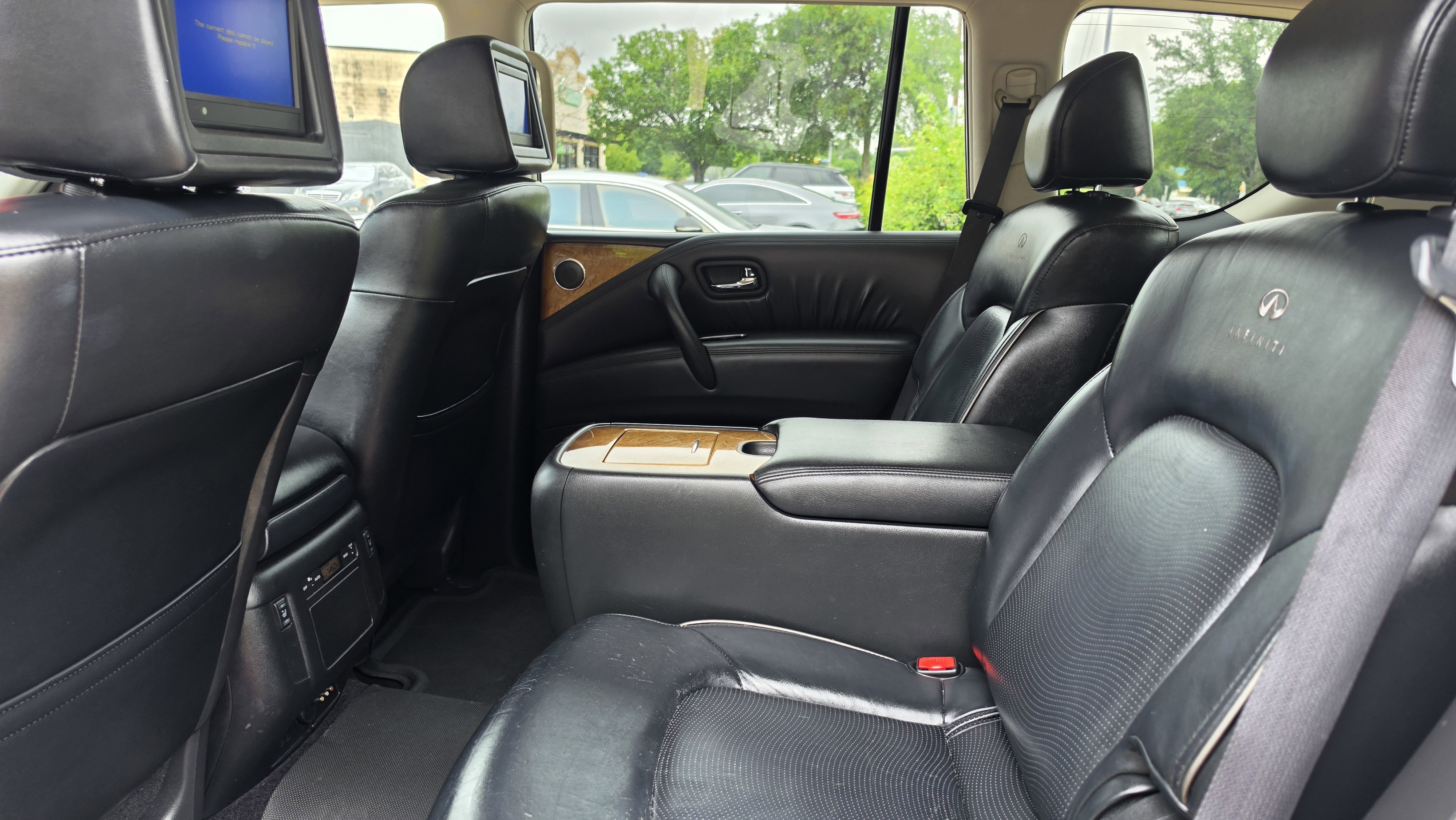 Used 2012 INFINITI QX56 2WD w/ Theater Pkg image 22