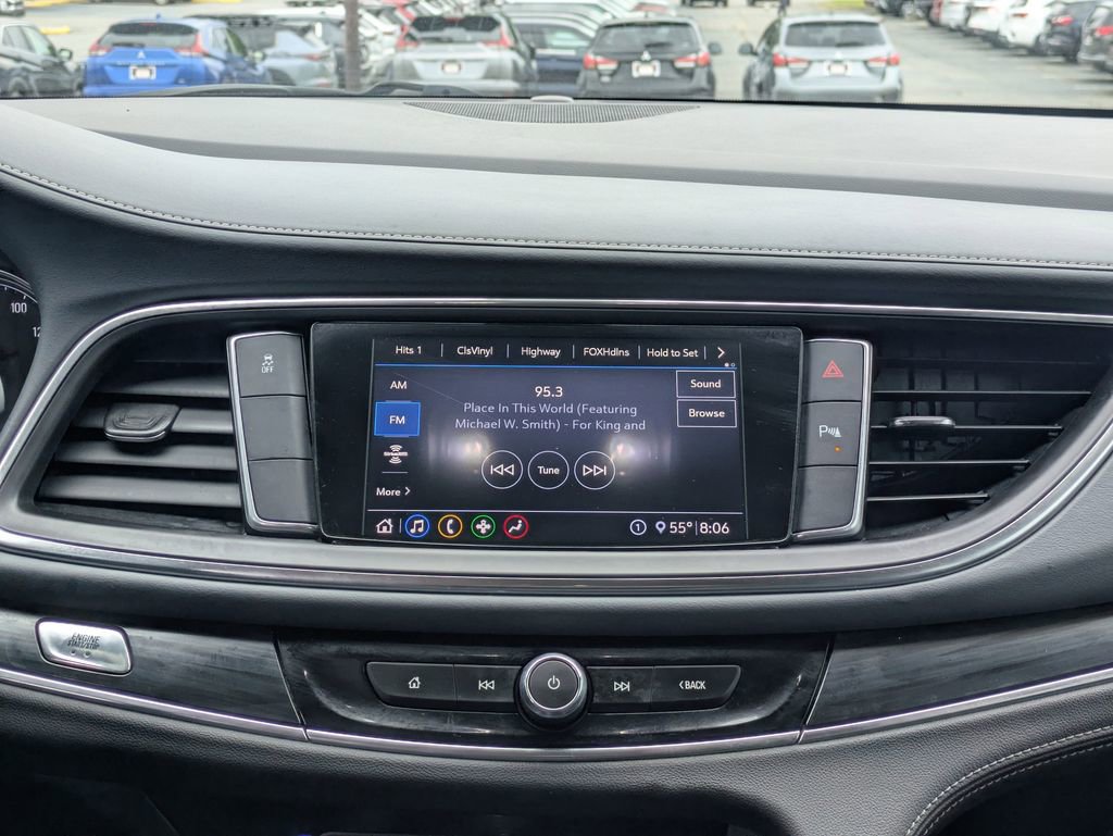 Used 2020 Buick Enclave Essence w/ Sport Touring Edition image 19